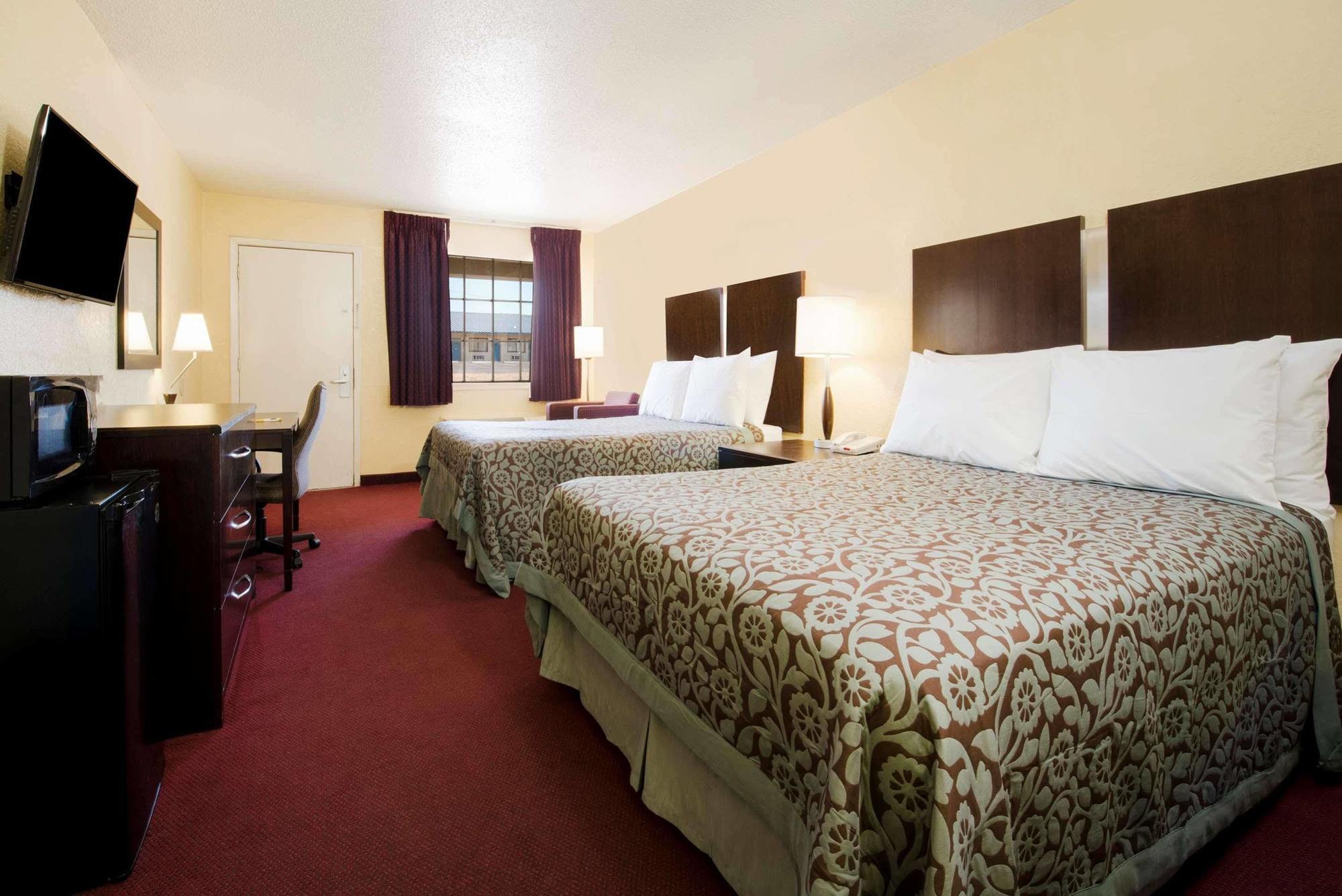 Days Inn By Wyndham Eastland エクステリア 写真