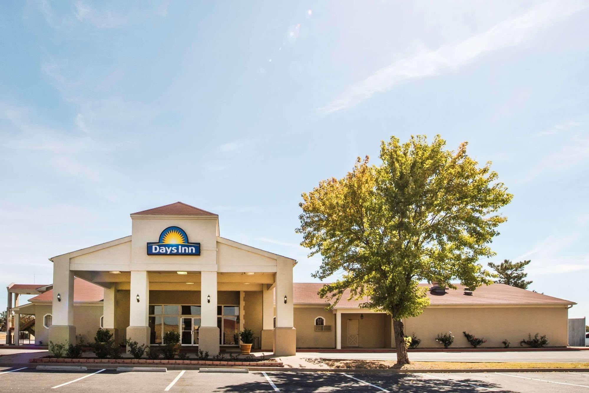 Days Inn By Wyndham Eastland エクステリア 写真