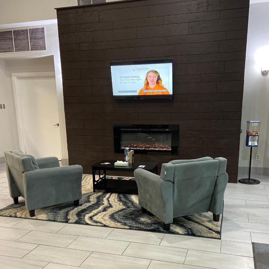 Days Inn By Wyndham Eastland エクステリア 写真